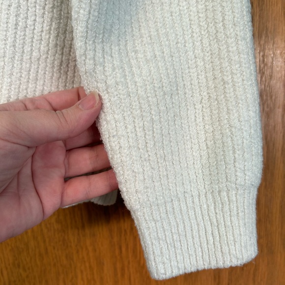 Forever 21 white ribbed knit sweater v-neck cutout choker sweater long sleeve - Picture 12 of 13